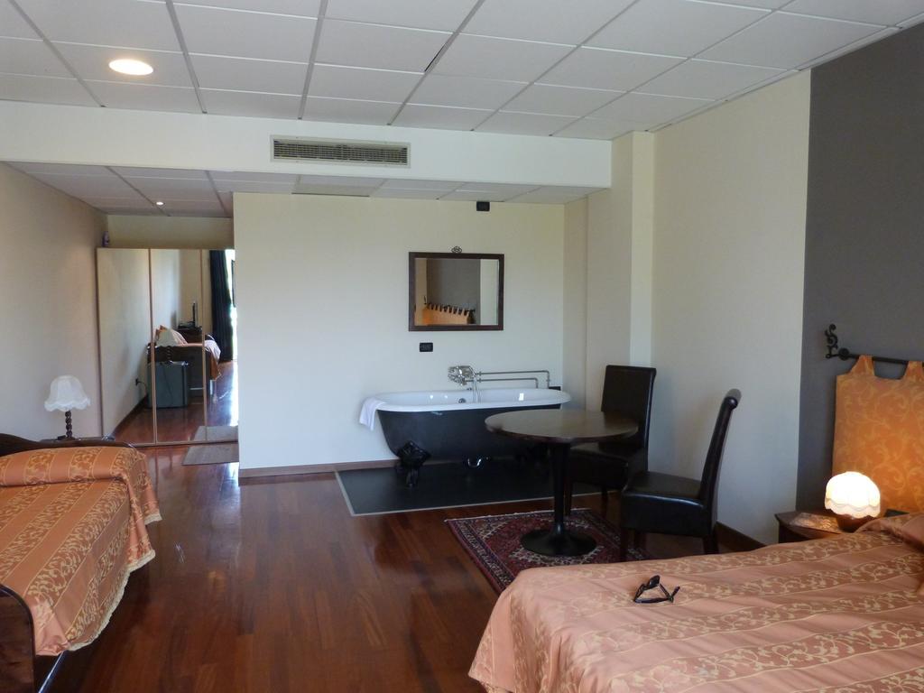 Locanda Da Vittorio Manerba del Garda Extérieur photo